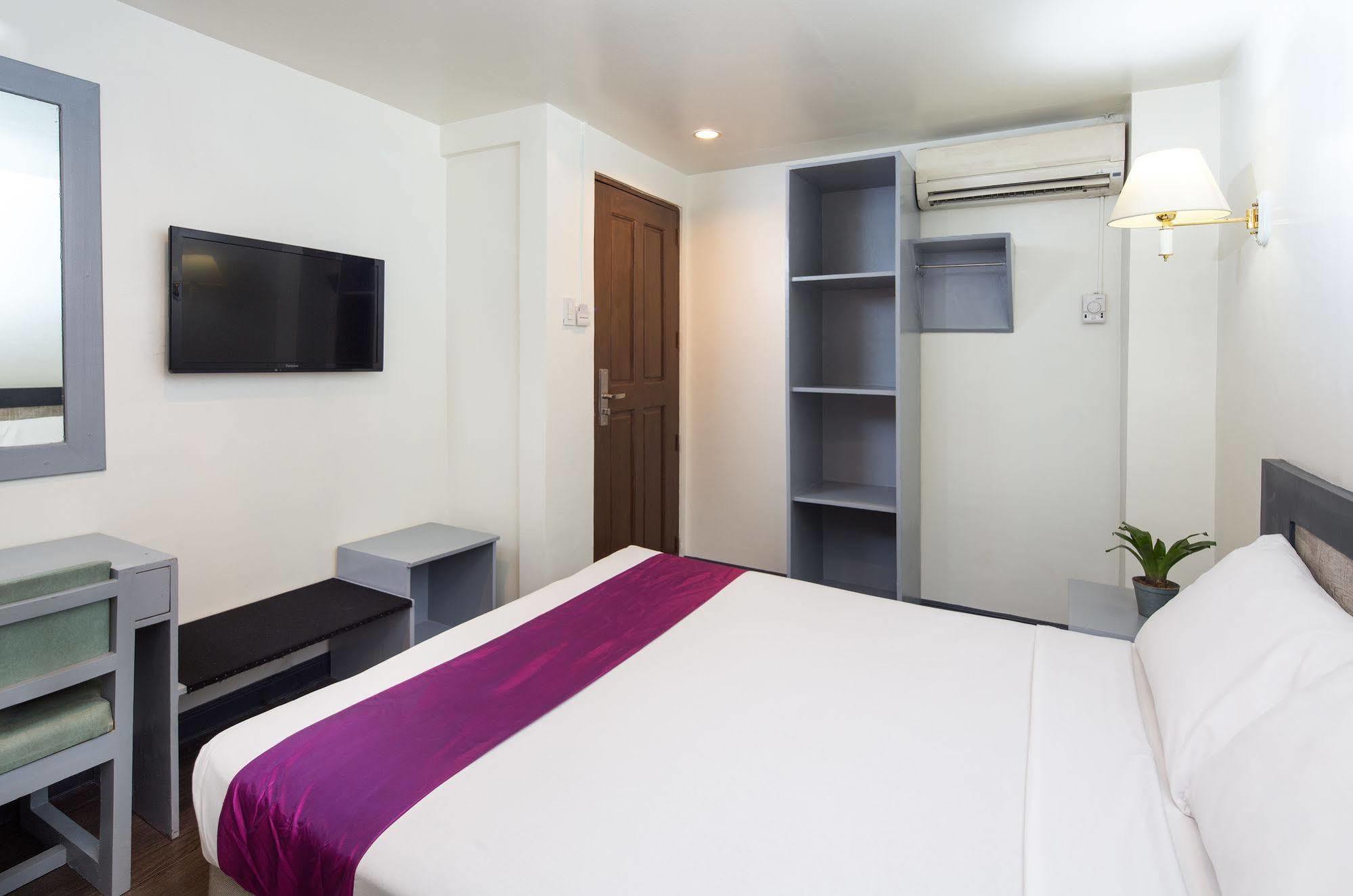 V Hotel Манила Экстерьер фото